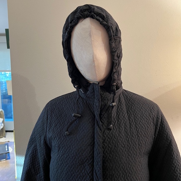 Woman's Gently Used Down Filled Trapunto Stitched Prada Puffer Jacket L - Picture 7 of 16